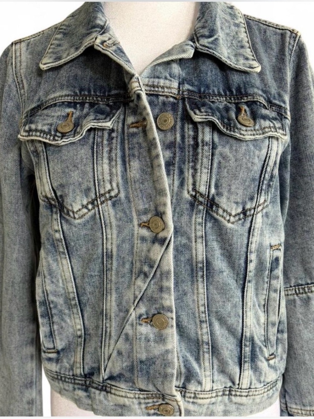 Free People Faded Light Blue Denim Jacket - Picture 2 of 7